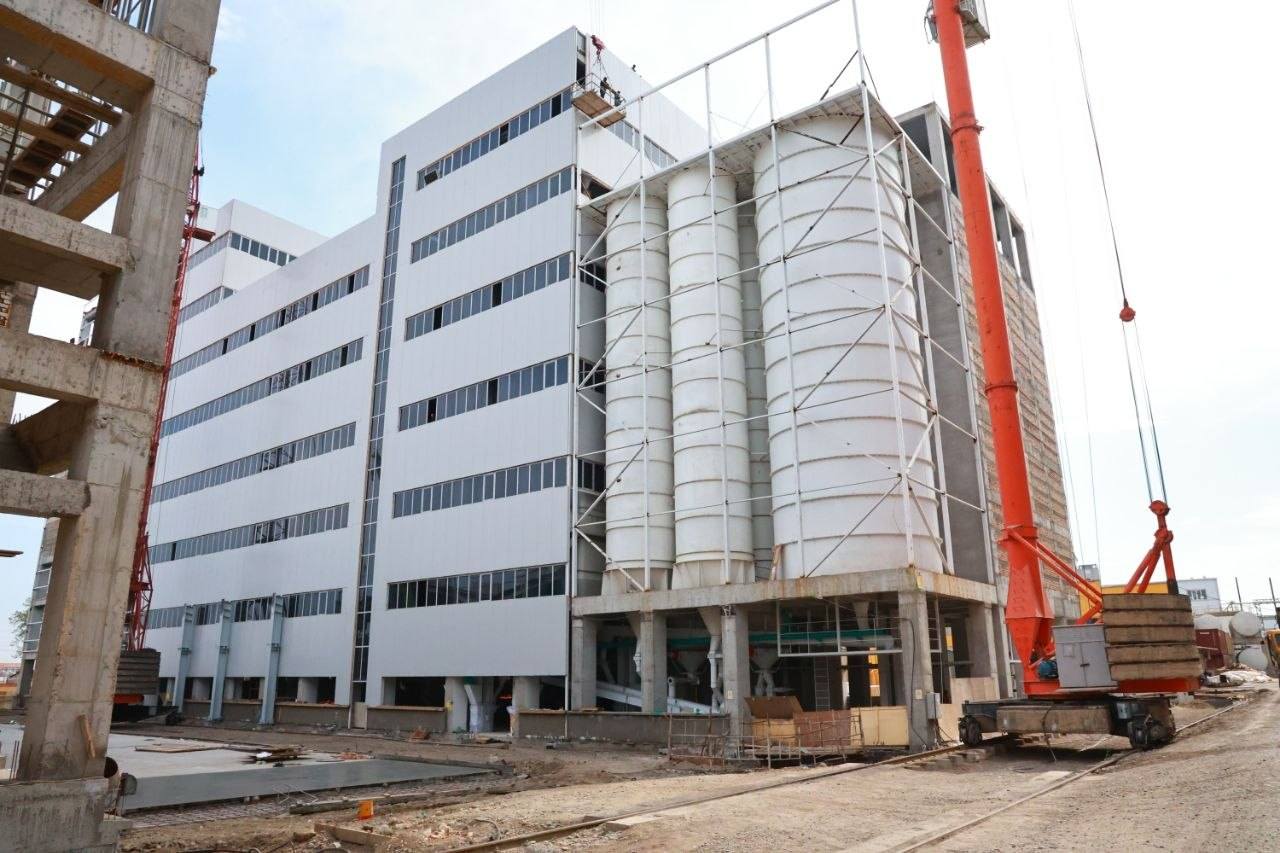 New production facilities are being launched and production volumes are increasing in the Bobojon Gafurov district.