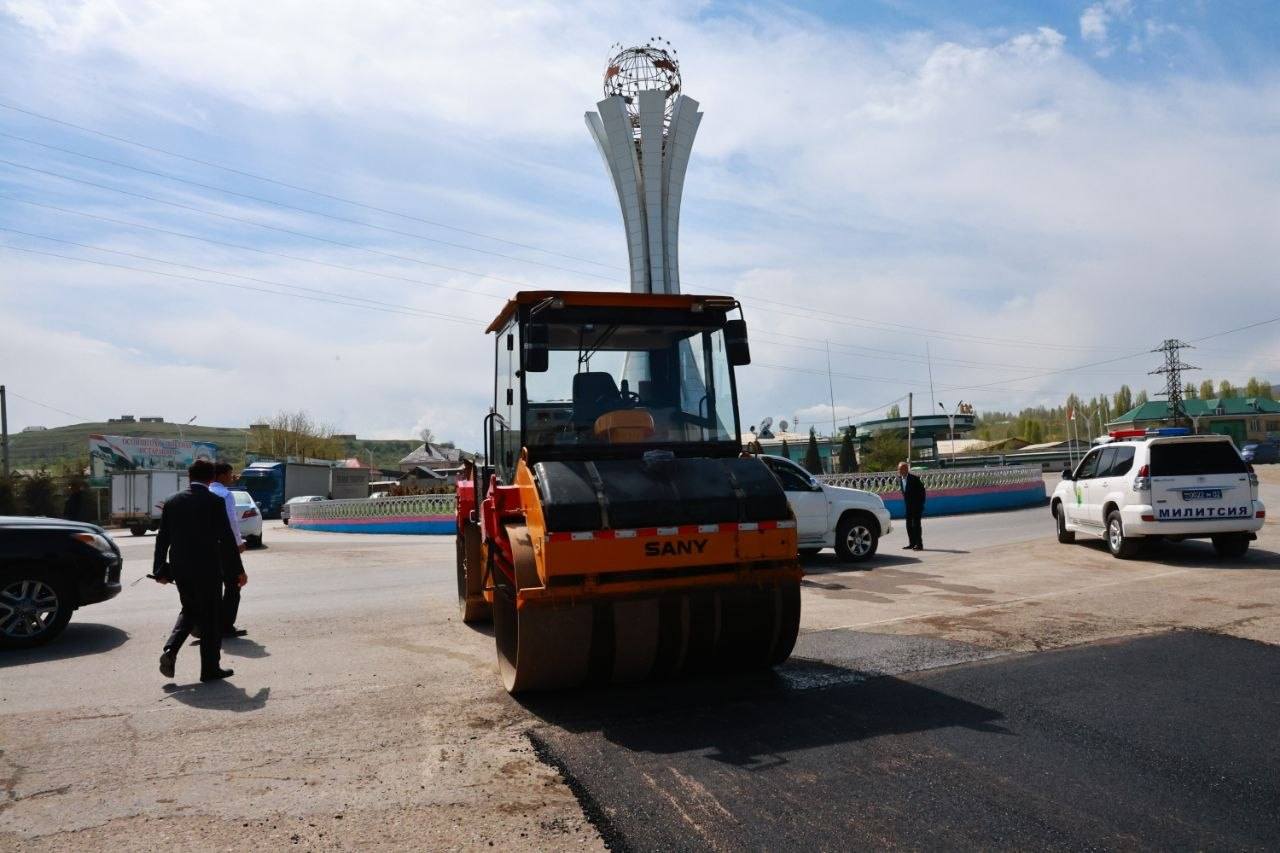 Road repairs in Istaravshan: 2.6 km of the highway in Kalachai Kalon will be paved
