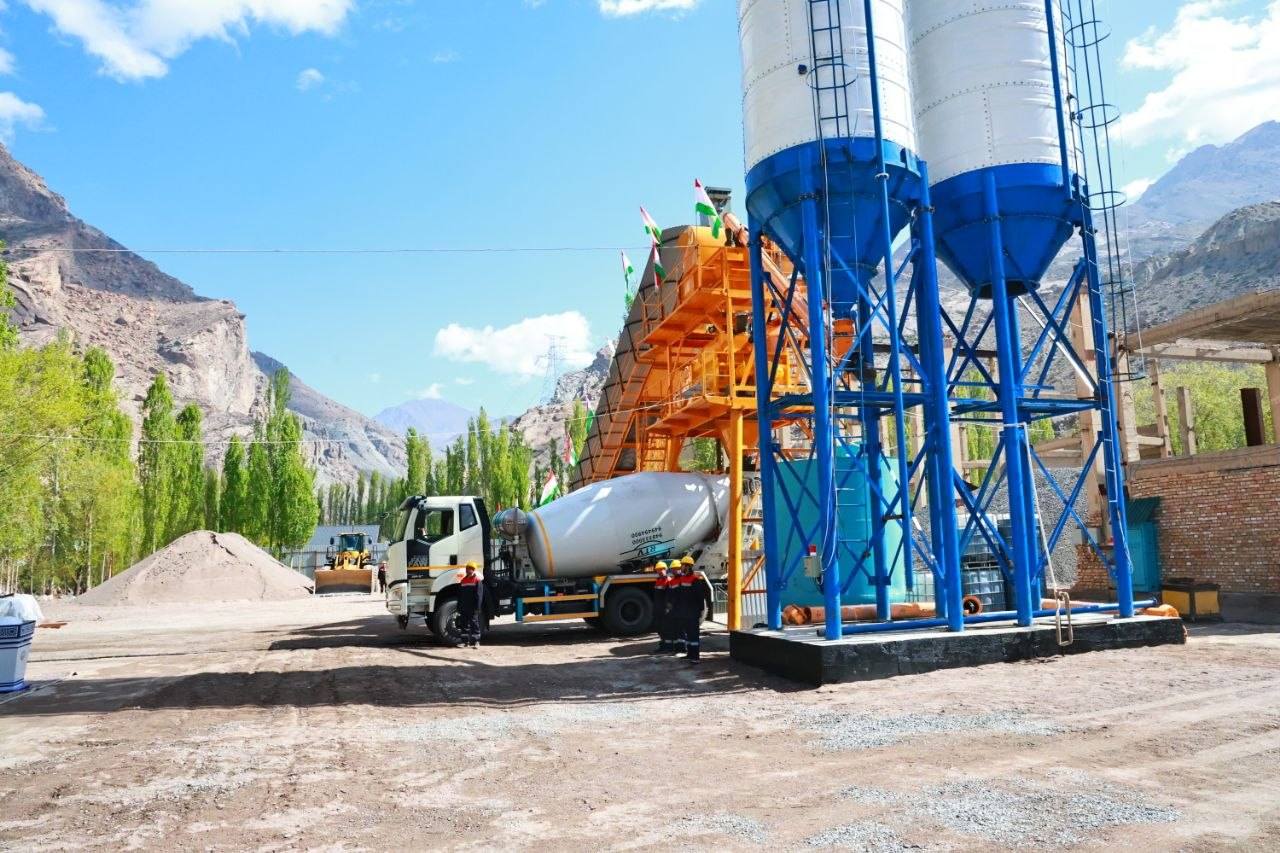 A concrete plant was launched in the Aininsky District.