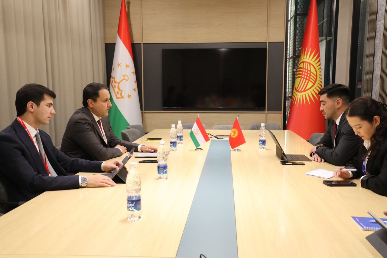 Tajikistan and Kyrgyzstan held talks on IT and technology in Bishkek.