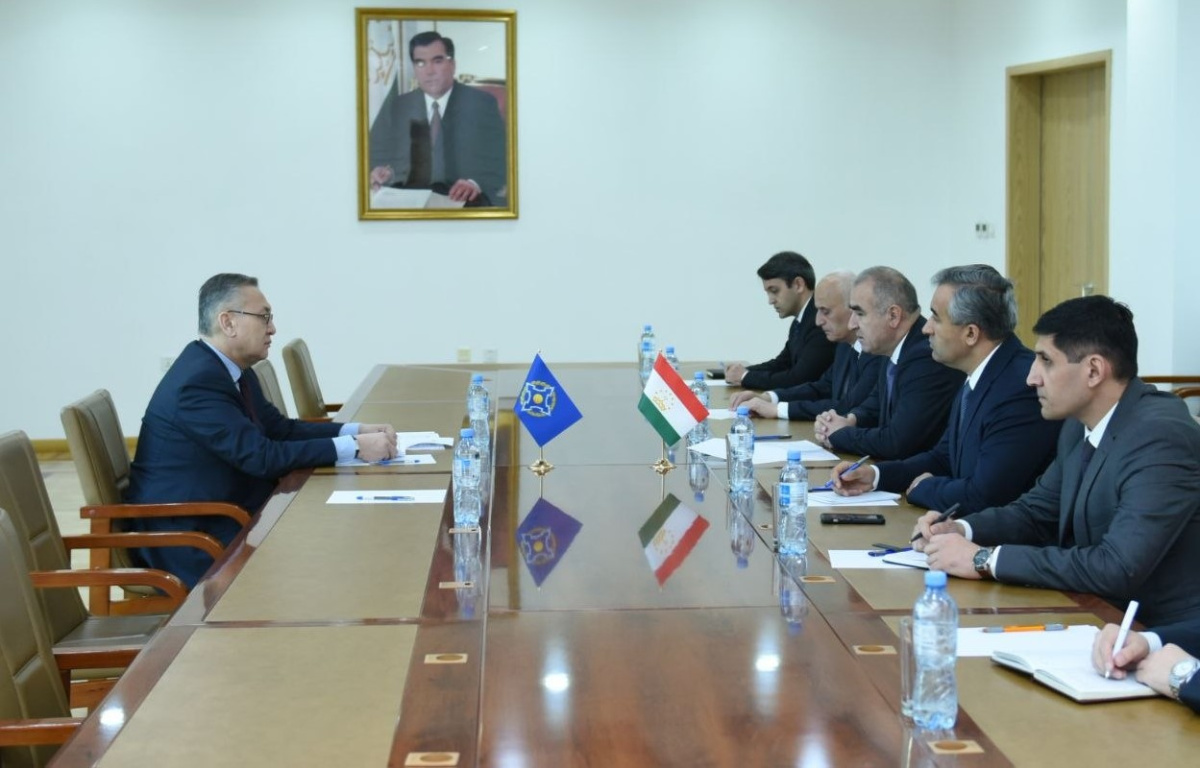Security and strengthening of the Tajik-Afghan border were discussed in Dushanbe.