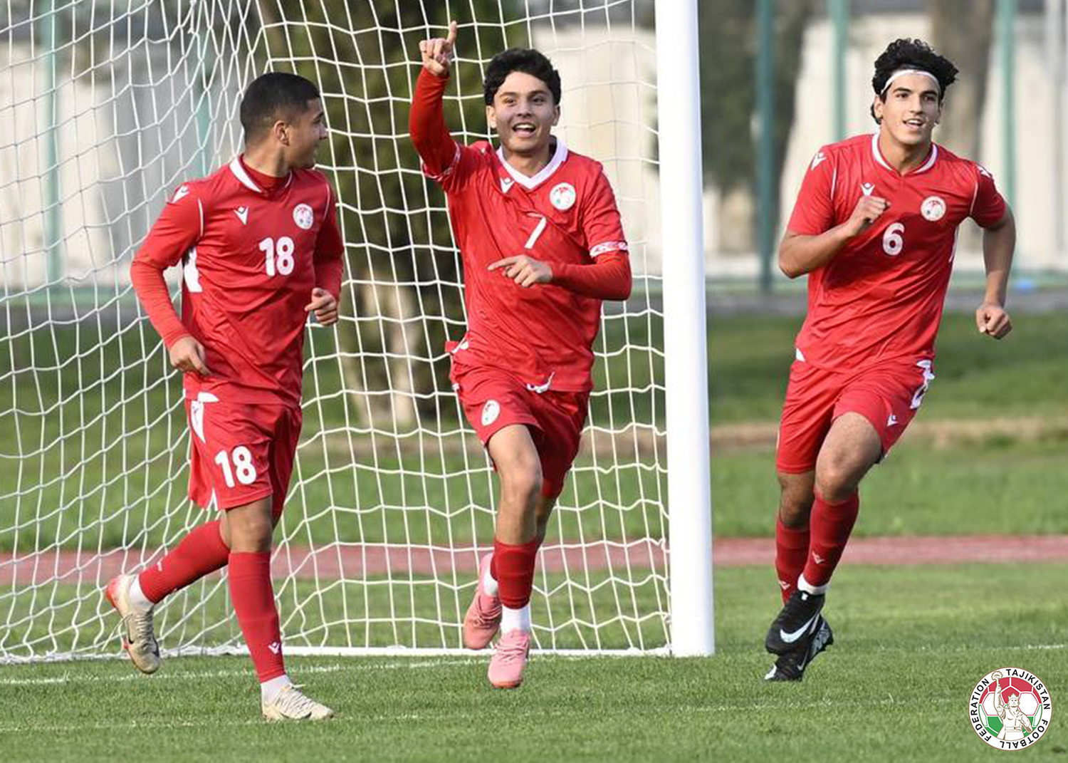 Tajikistan's U-16 team kicked off the CAFA Championship with a major victory.
