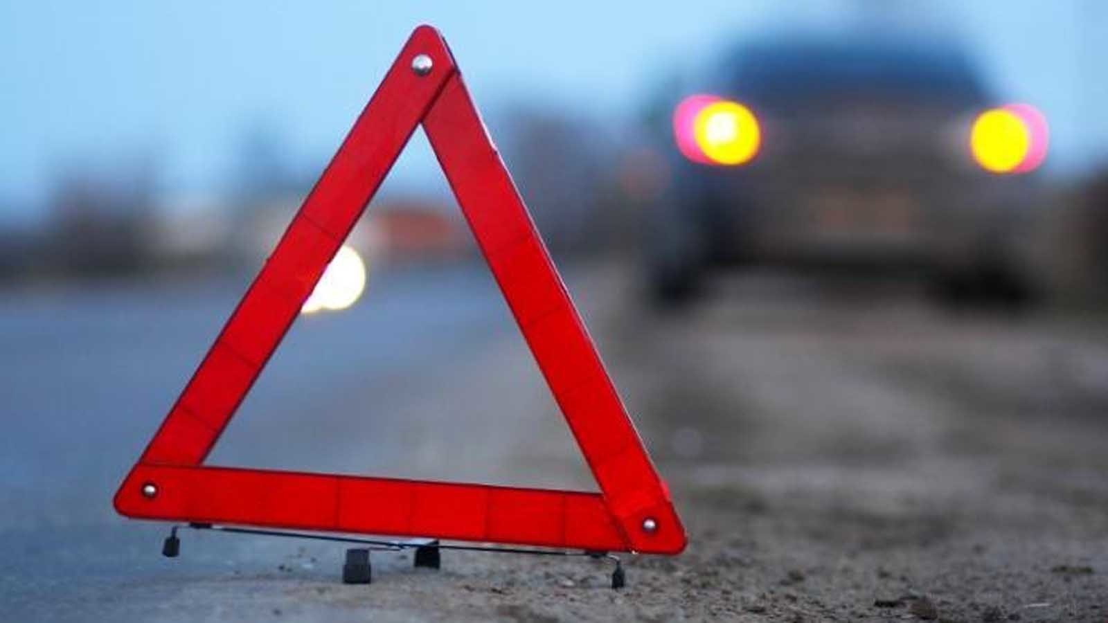 A girl died and three were injured in an accident on the Dushanbe-Chanak highway.