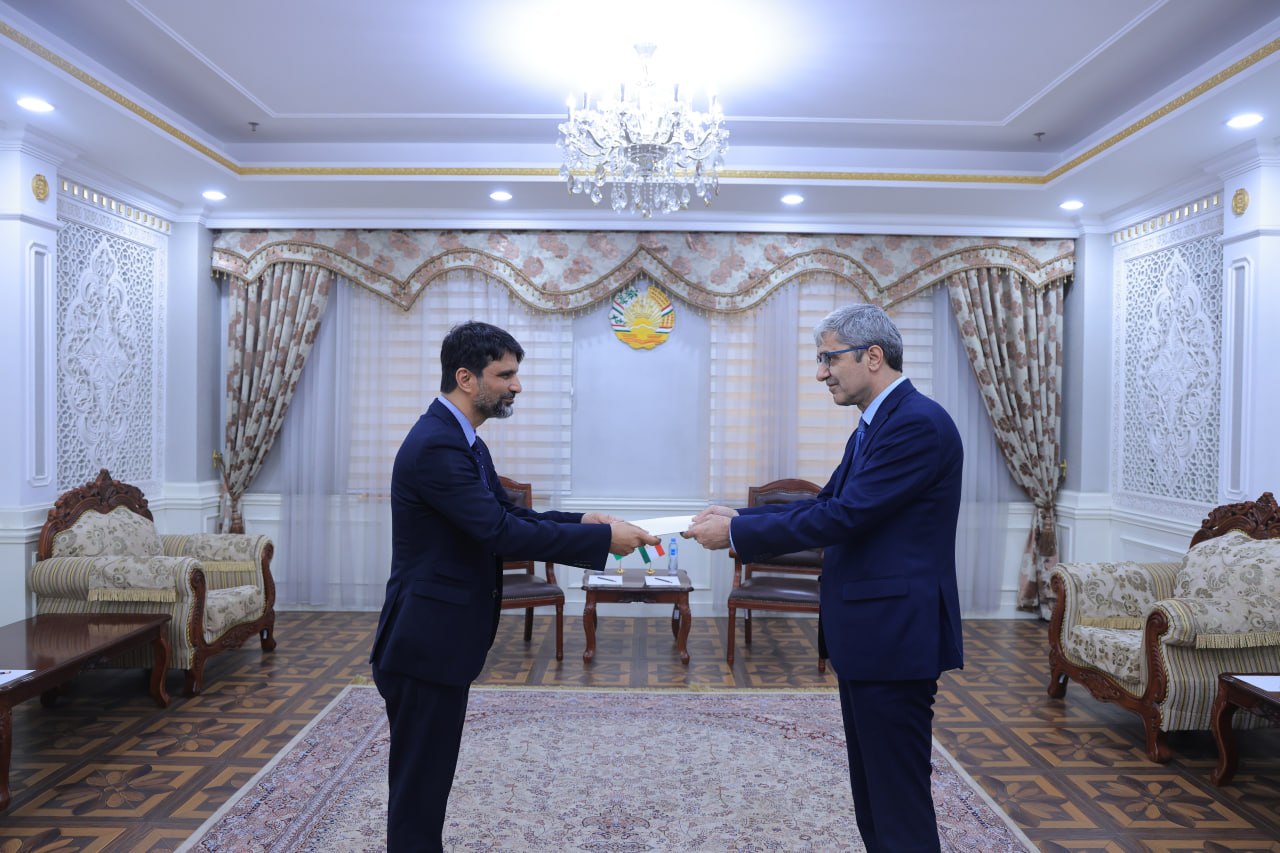 The Ministry of Foreign Affairs of Tajikistan received copies of the letters of the new Pakistani ambassador.