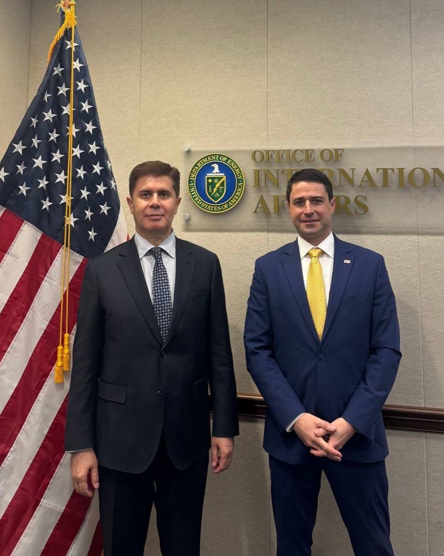 Tajikistan and the United States discussed data center projects and energy development.