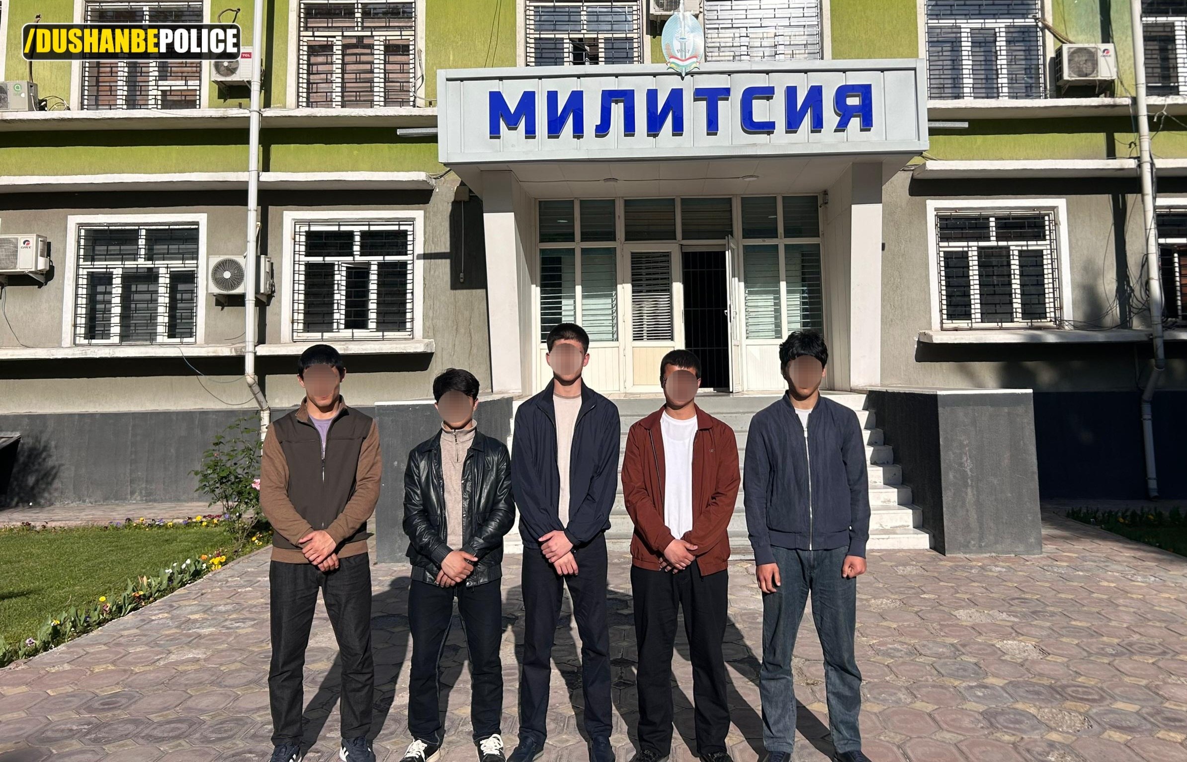 A mass brawl between teenagers was prevented in Dushanbe.