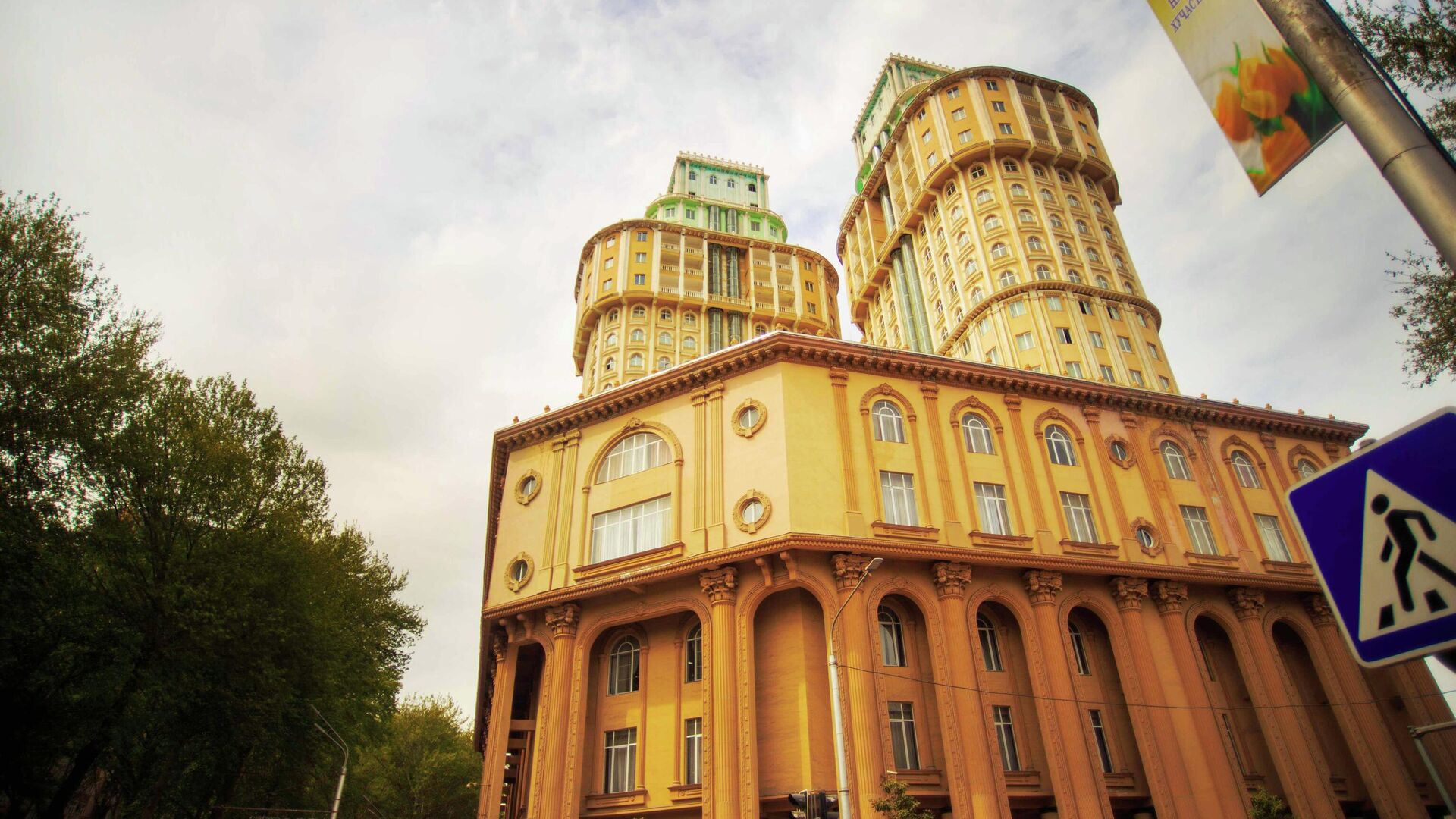 The National Bank of Tajikistan stated that transfers between citizens will not be taxed.