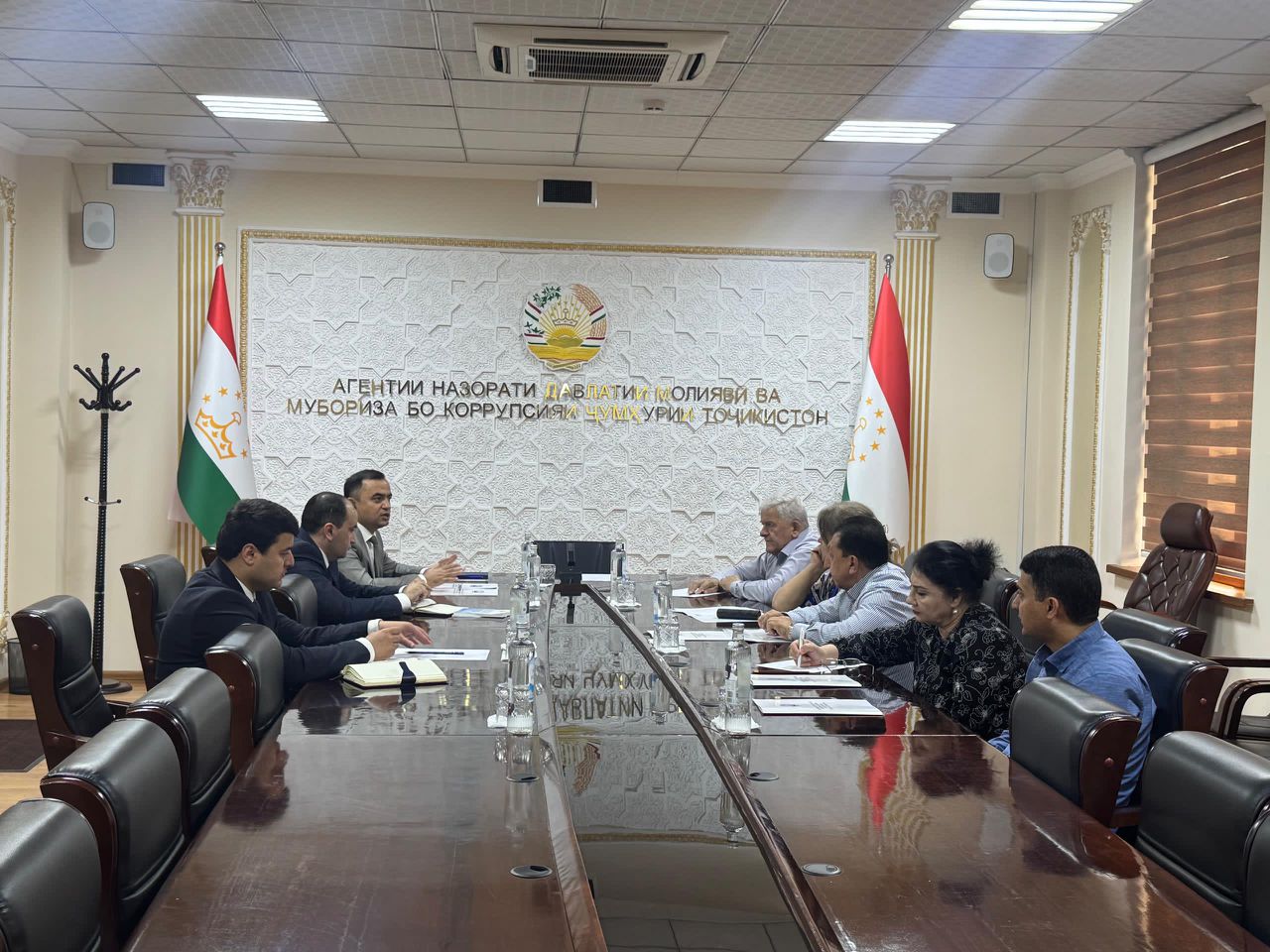 A civil society workshop on reducing corruption was held in Dushanbe.