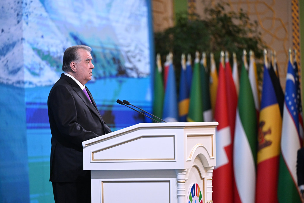 Tajikistan established an international water resources award