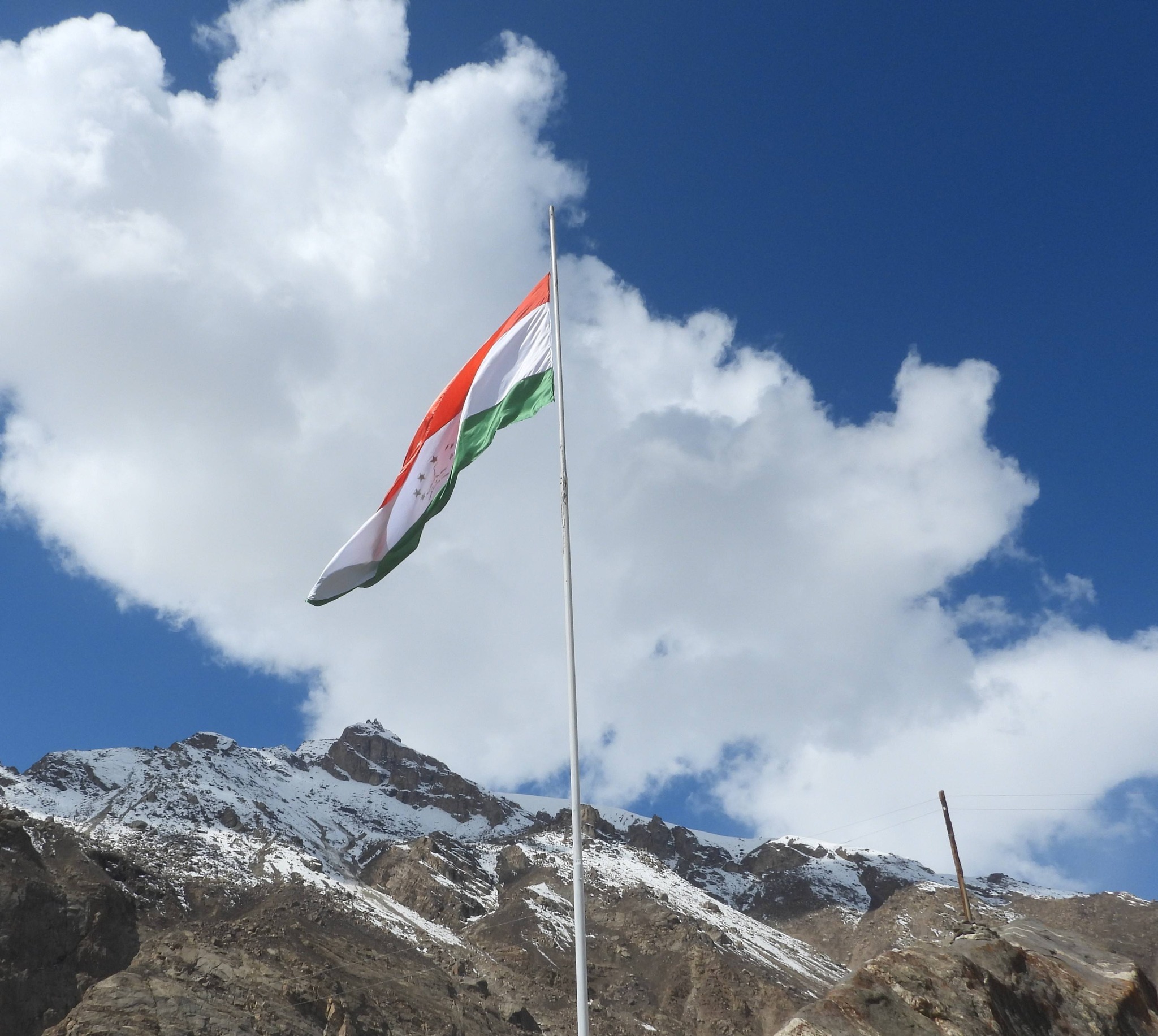 Flagpoles erected in Shugnan for Independence Day