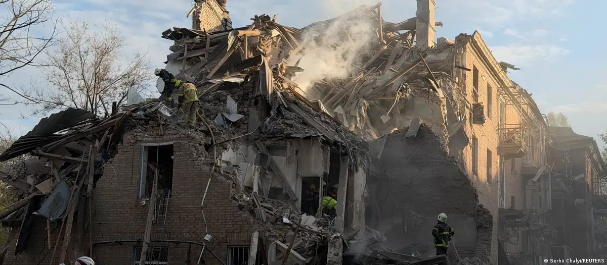 Russia's new strikes on Ukraine: there are casualties, and children are among the wounded.