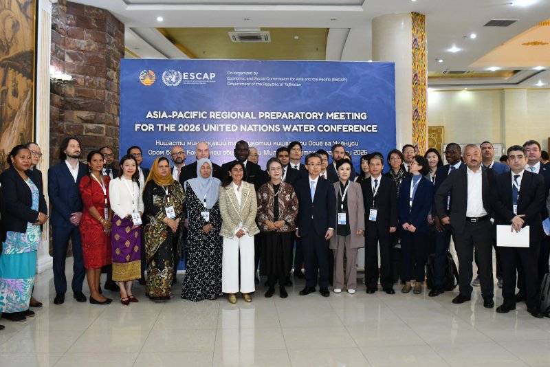 Asia-Pacific countries discussed water challenges at consultations in Dushanbe.