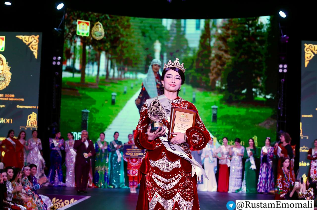 The winner of the Miss Audience Choice contest helped victims in Kulyab.