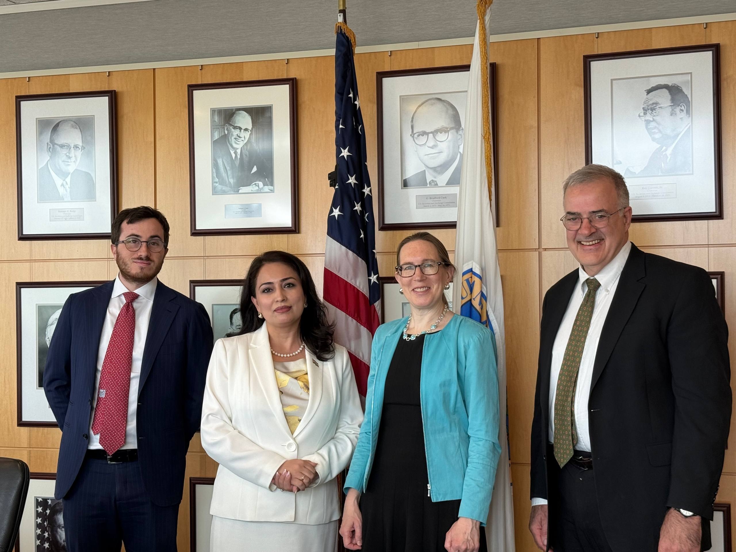 Tajikistan discussed capital market development with the SEC