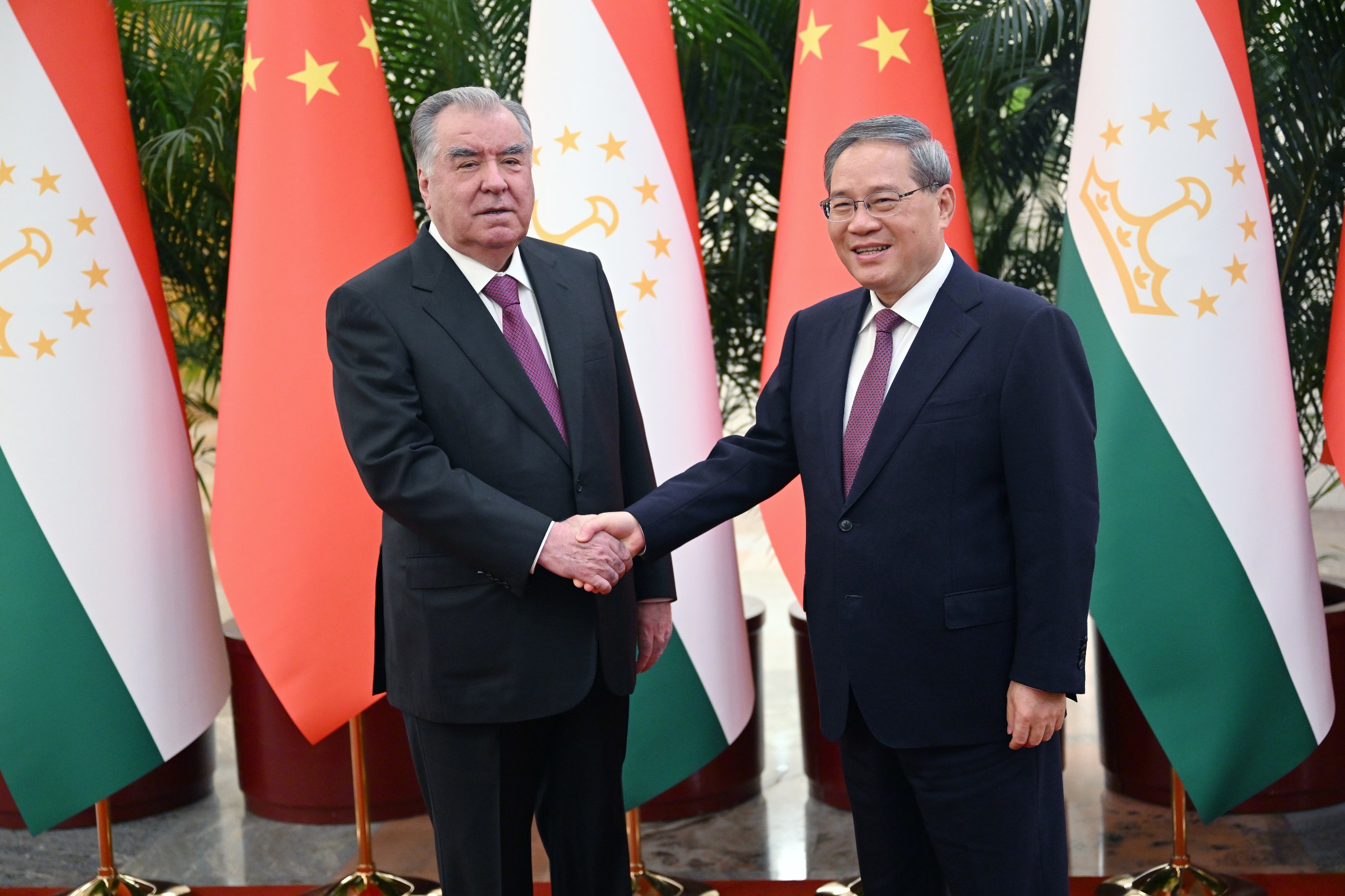 Emomali Rahmon met with the Premier of the State Council of China