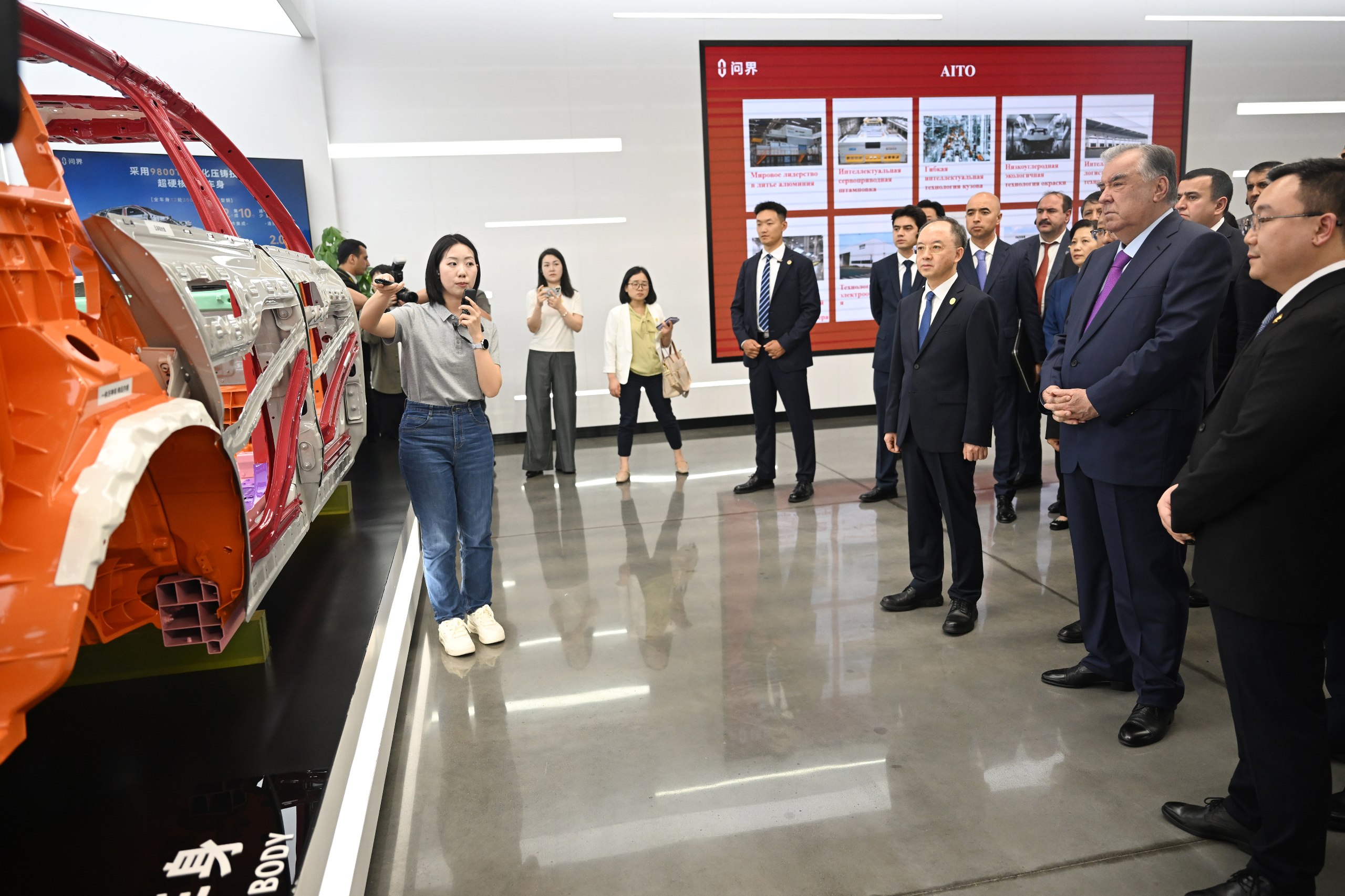 Emomali Rahmon visited the Seres automobile plant in Chongqing.