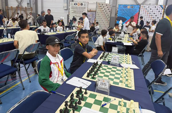 A children's chess tournament will be held in Dushanbe to mark Youth Day and Children's Day.