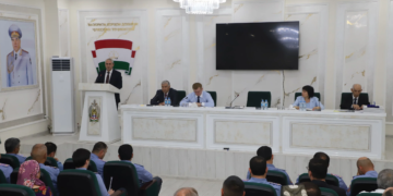 The role of public councils in maintaining law and order was discussed in Dushanbe.