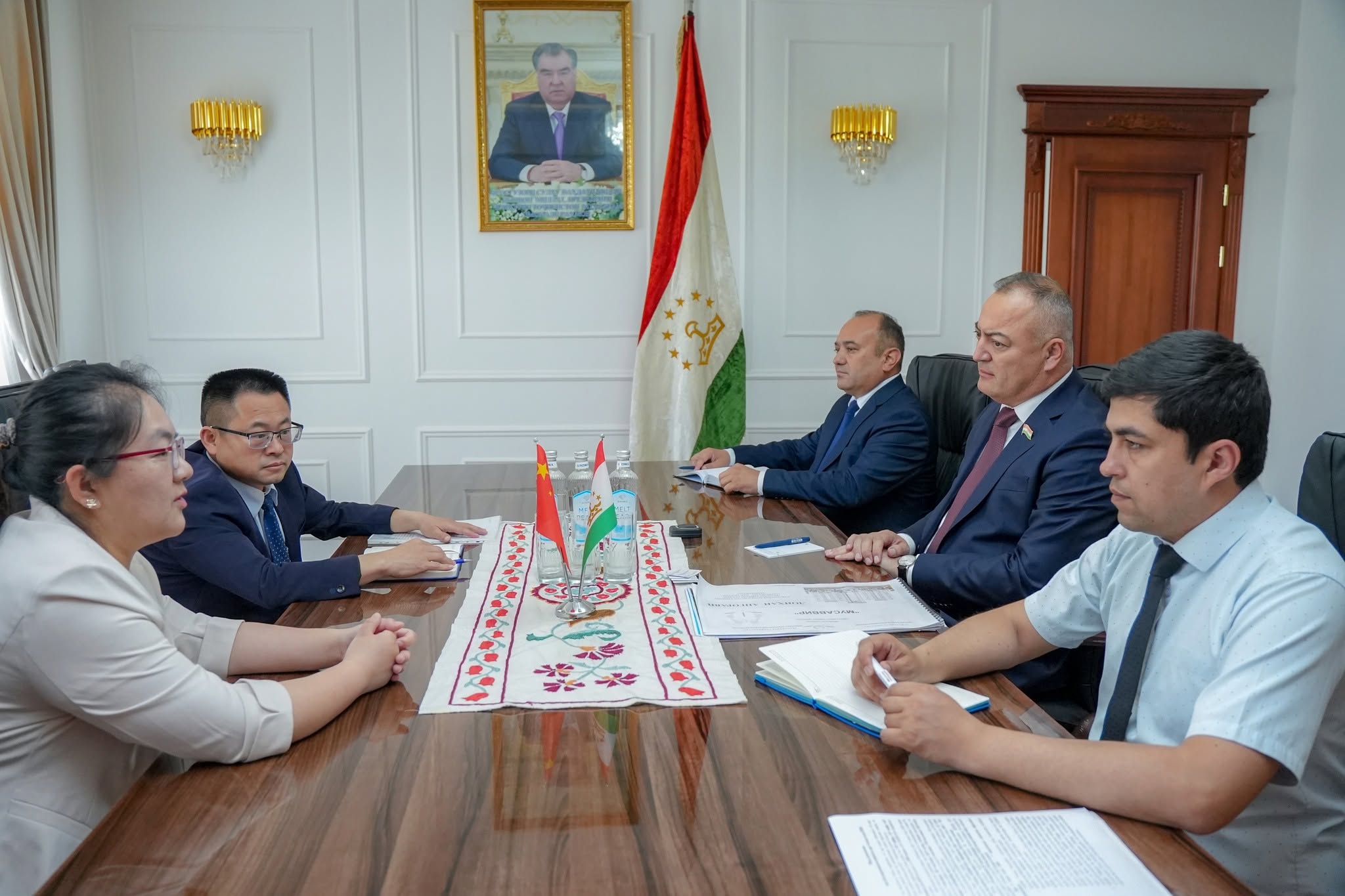 New projects of the Zarafshon joint venture were reviewed in Penjikent