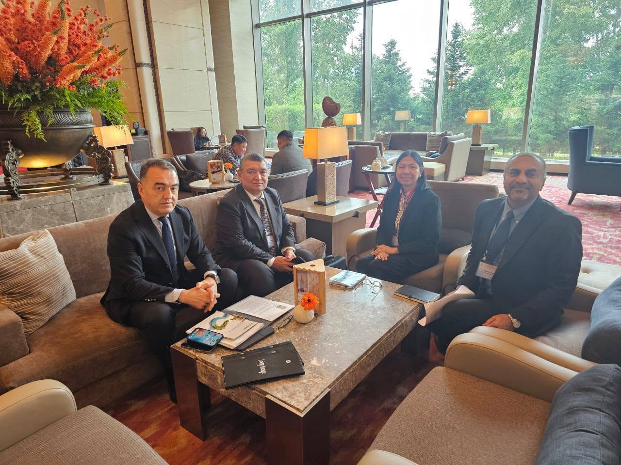 Tajikistan and ADB discussed a project to effectively use the Bahri Tojik reservoir.