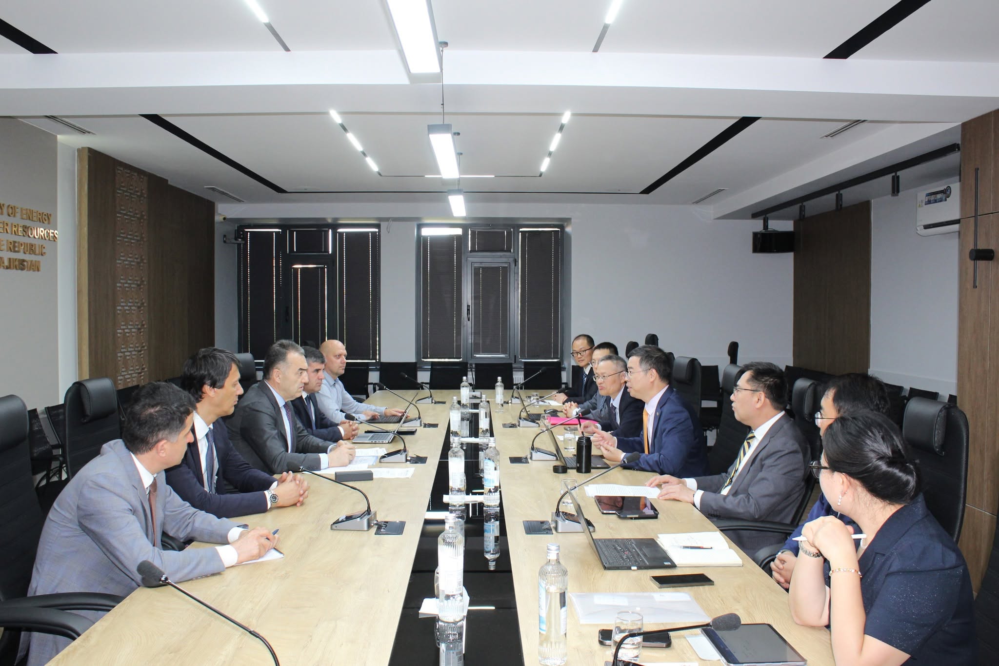 Tajikistan and PowerChina discussed the construction of solar power plants.