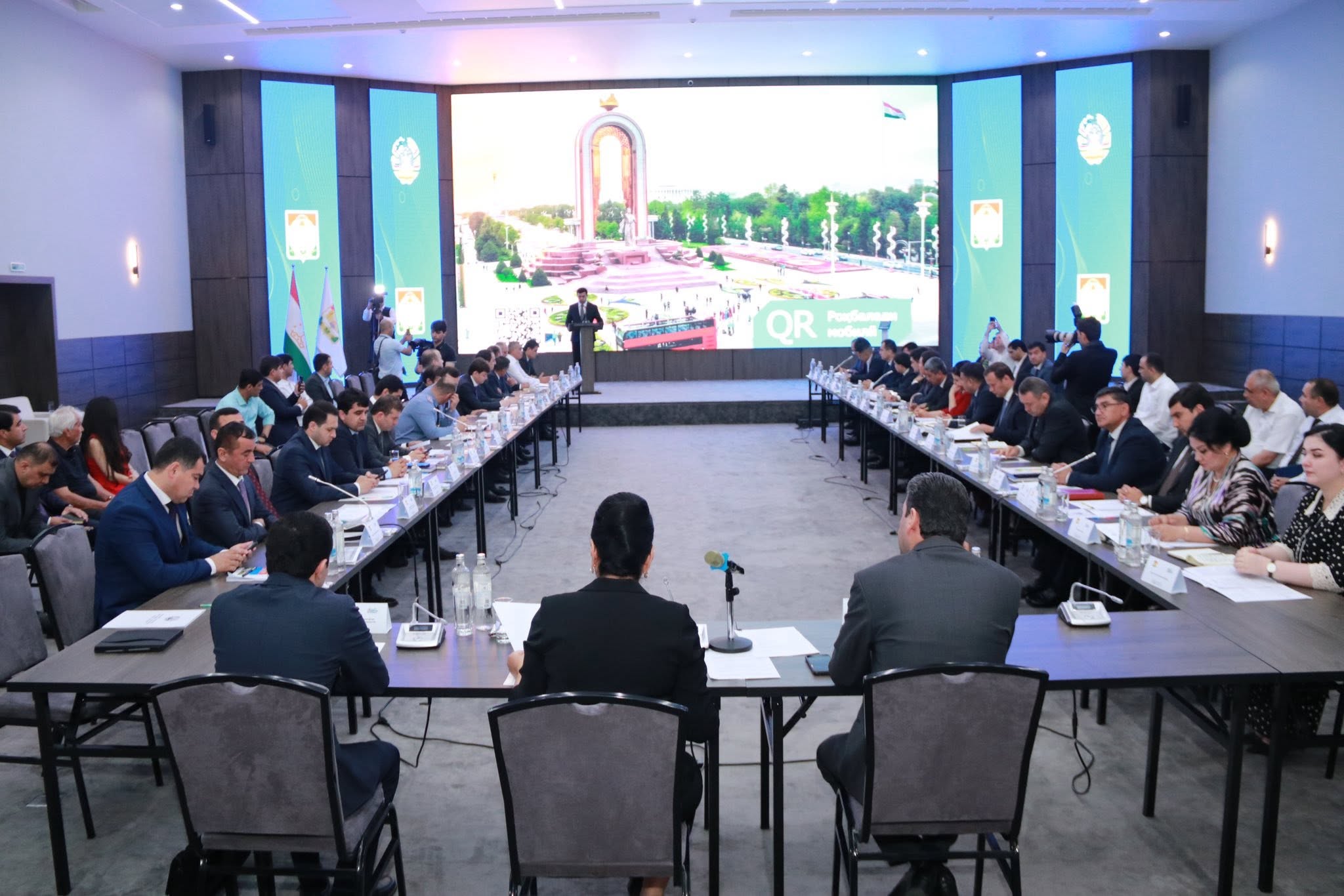 A digital "QR-guide" system for tourists was introduced in Dushanbe.
