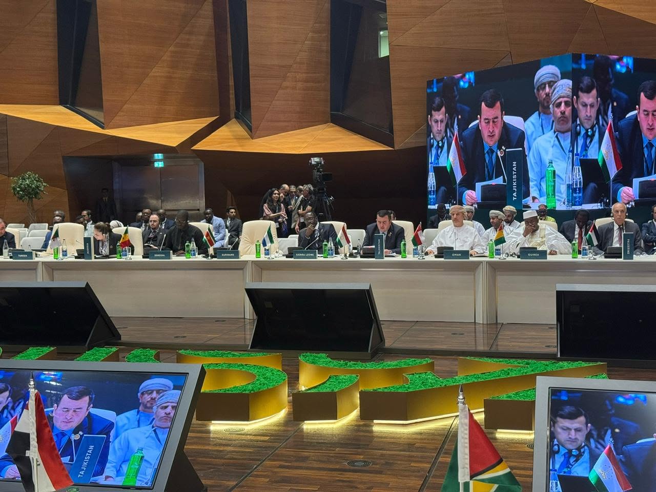 Tajikistan became a full member of the IDB Group Insurance Corporation at meetings in Azerbaijan.