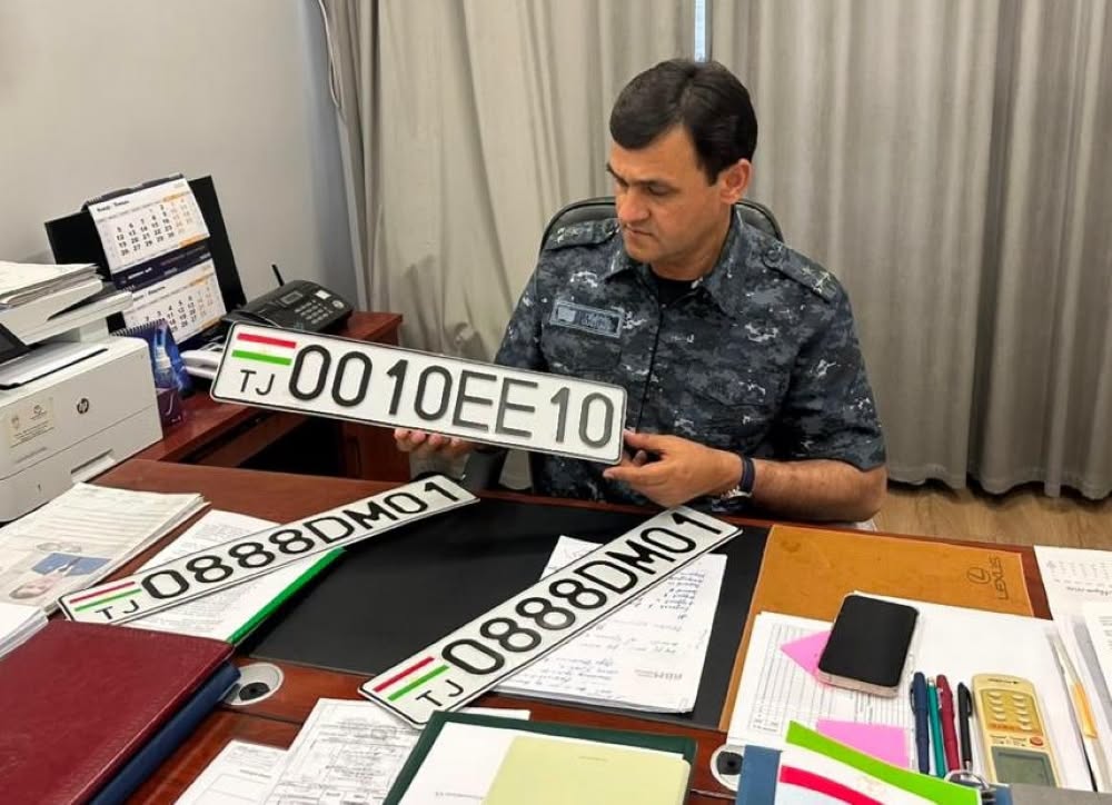 A fake license plate was seized at Dushanbe Airport.