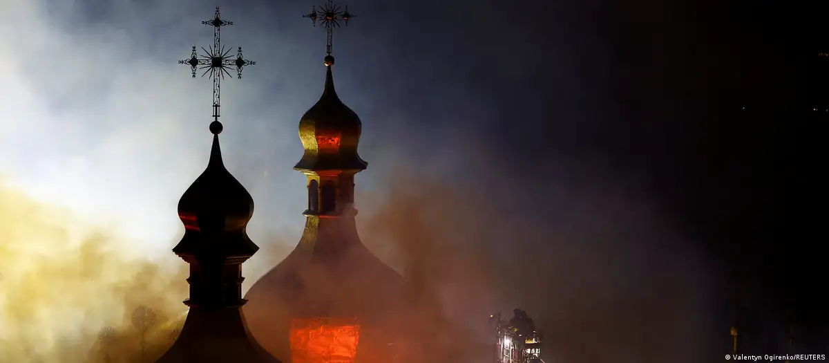A fire broke out at the Kyiv Pechersk Lavra after a nighttime attack in Ukraine.