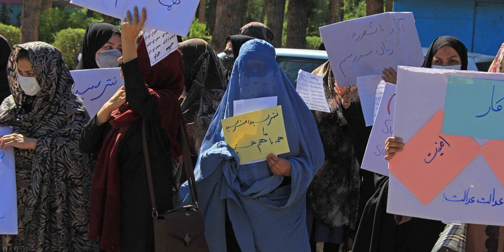 Protests against women's detentions in Afghanistan ended in shootings and injuries.