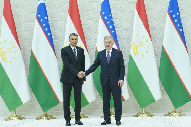 Shavkat Mirziyoyev met with the Prime Minister of Tajikistan in Tashkent