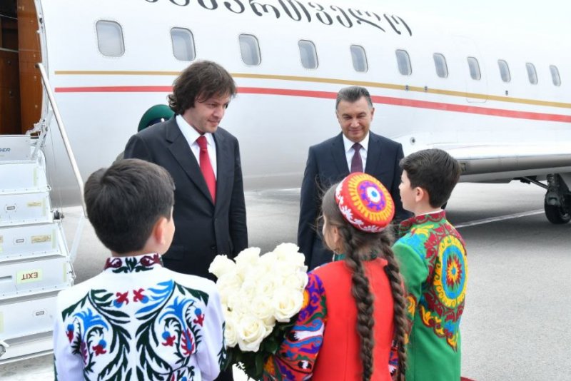 The Georgian Prime Minister arrived in Tajikistan on an official visit.