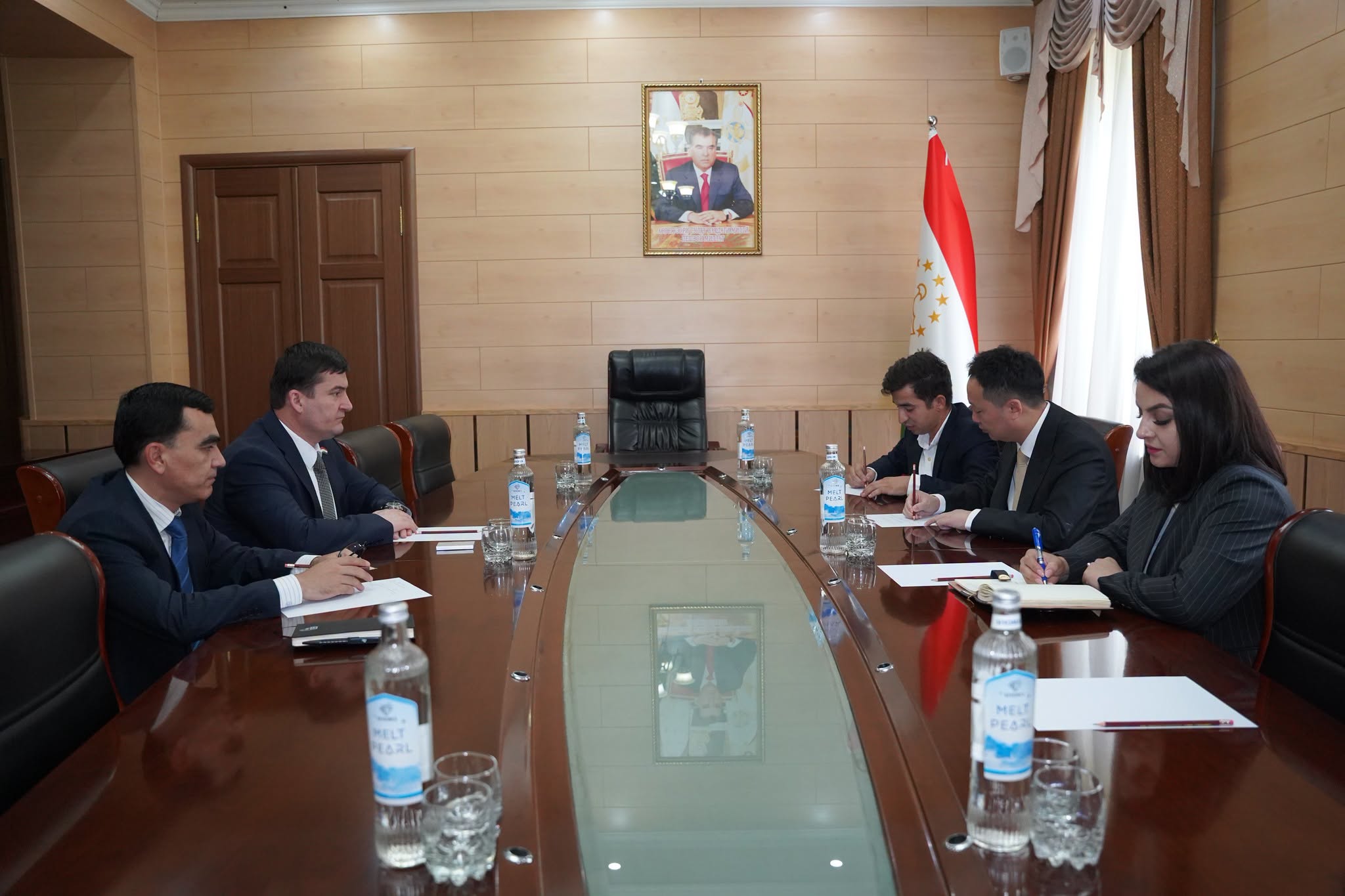 Tajikistan and China agreed to develop cooperation in science and AI.