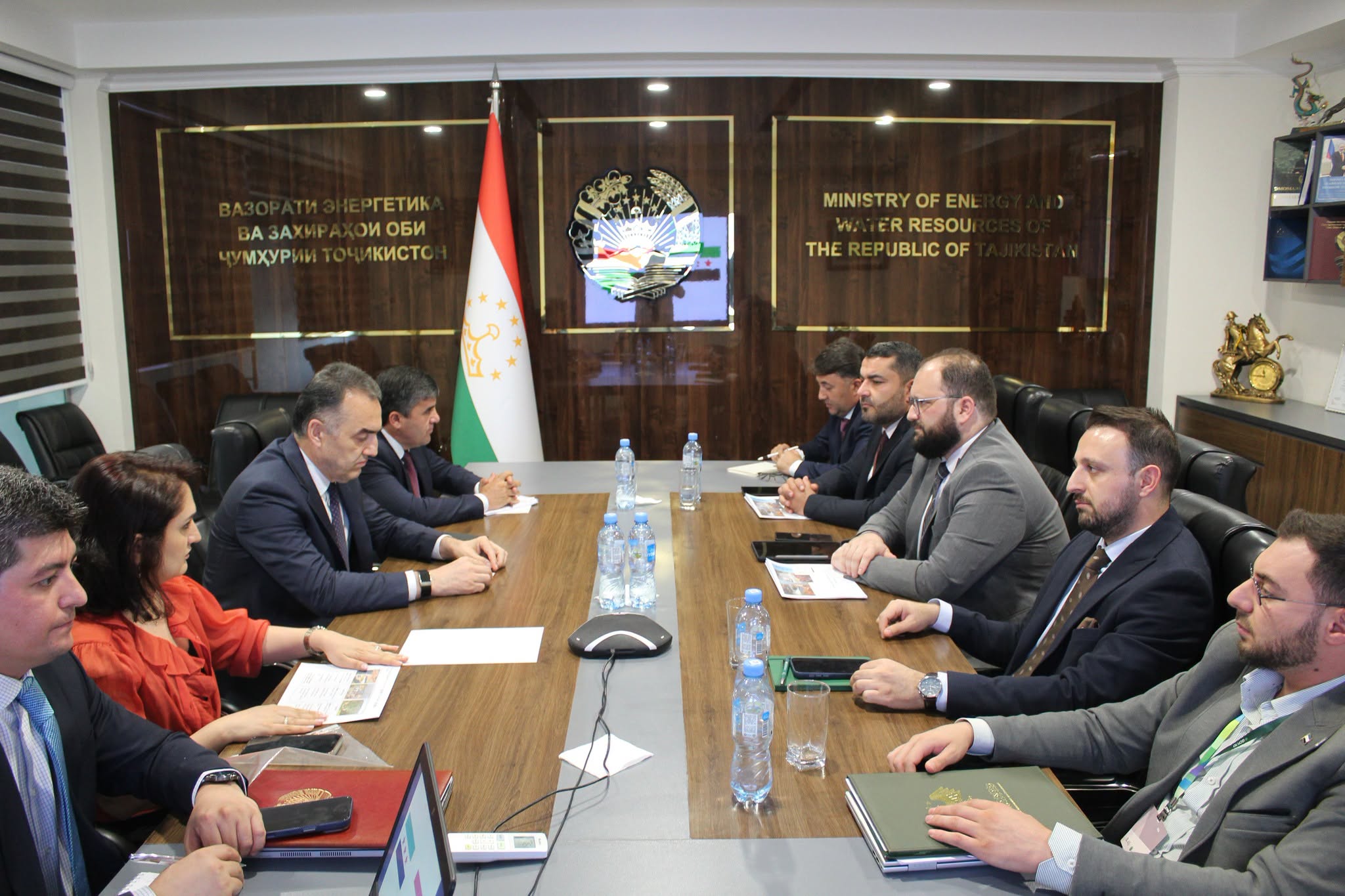 Tajikistan and Syria discussed cooperation in energy, water resources, and the environment.