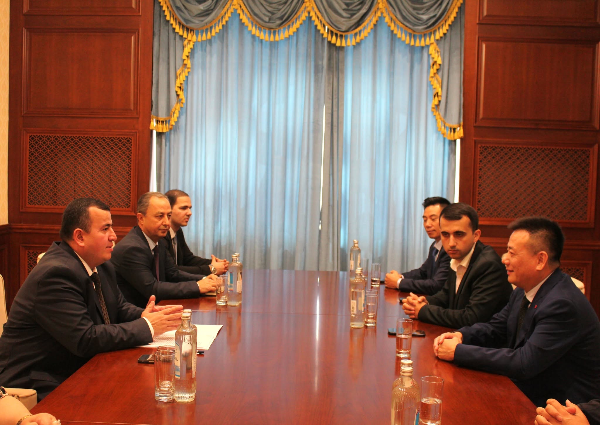 A Chinese company is interested in establishing apple orchards in Tajikistan.