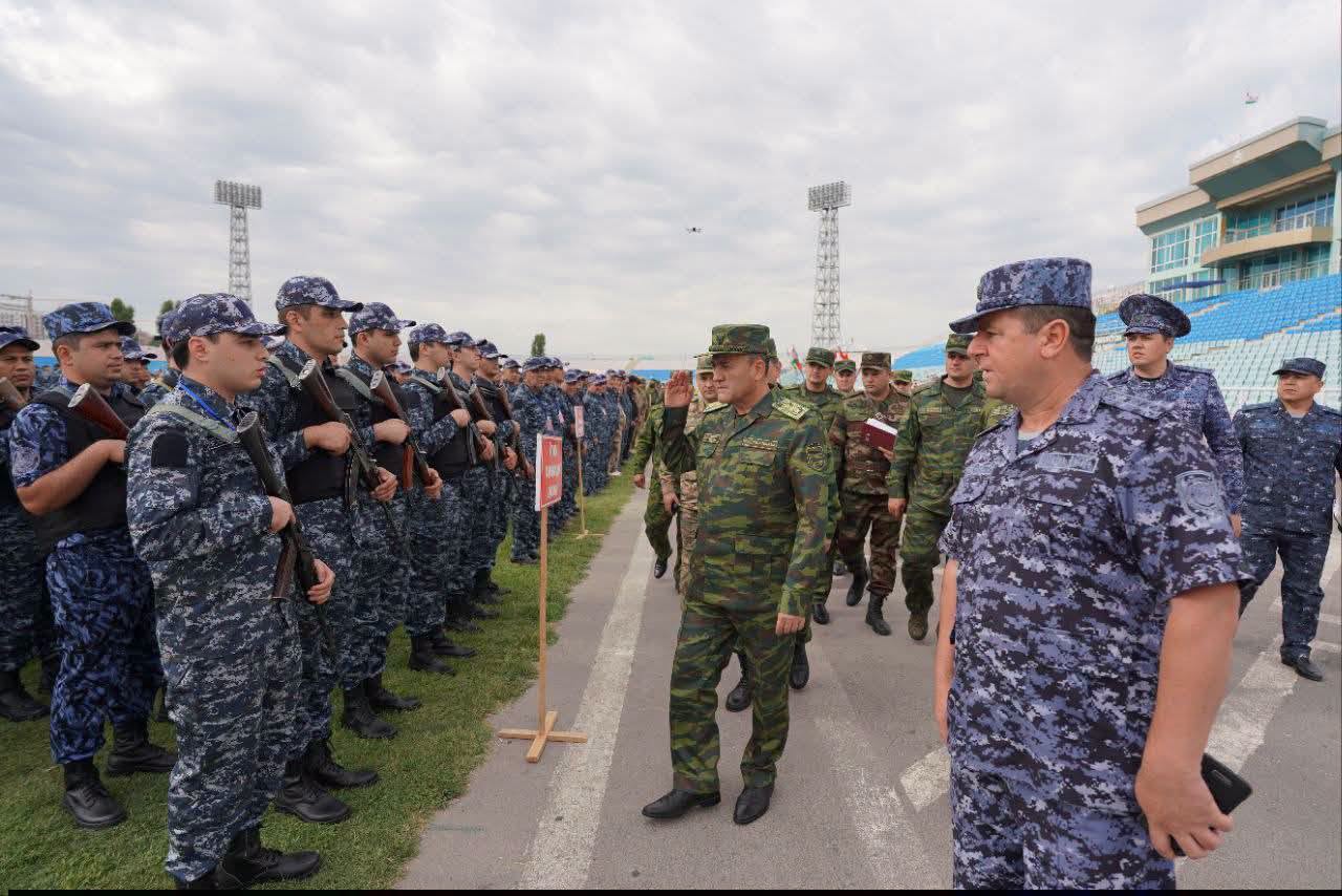 The Minister of Defense of Tajikistan took part in an inspection of territorial defense in Khujand.