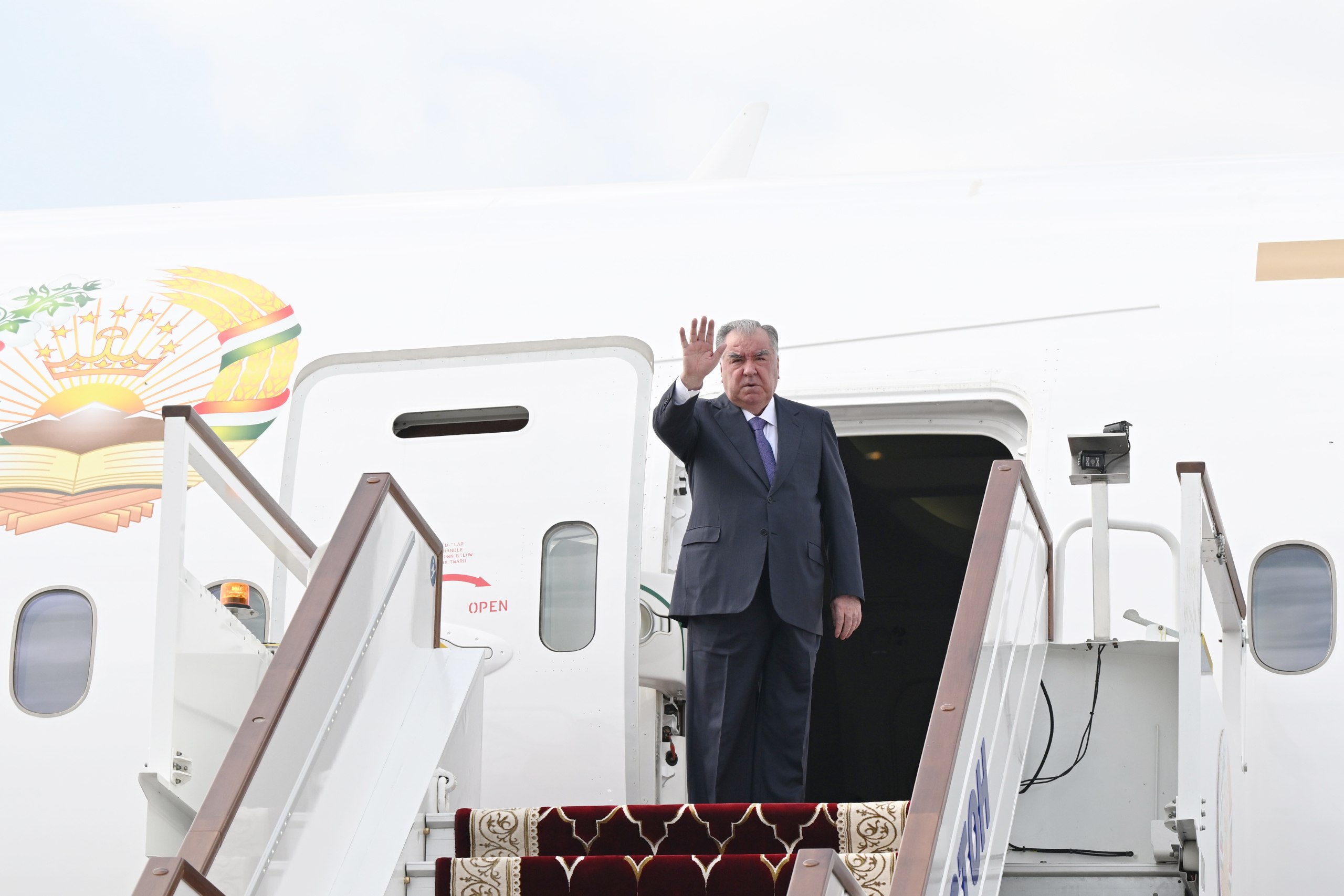 Emomali Rahmon departed for a working visit to Iran